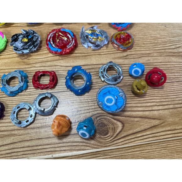 Huge Bundle Of. Beyblades Lot + Parts Beyblade TAKARA TOMY - Picture 4 of 8